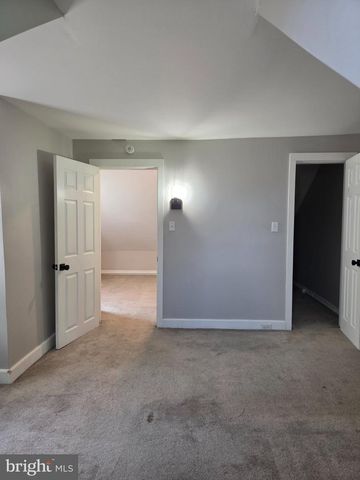 574 BATH ST, Bristol, PA 19007