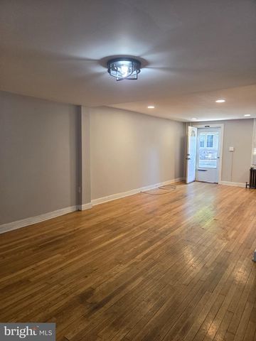 574 BATH ST, Bristol, PA 19007