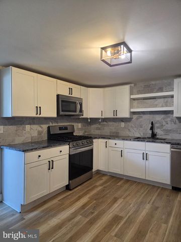 574 BATH ST, Bristol, PA 19007