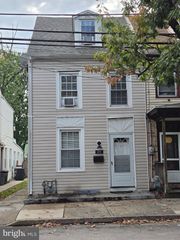 574 BATH ST, Bristol, PA 19007