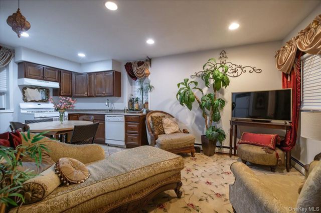 28 E Catherine Street, Nyack, NY 10960