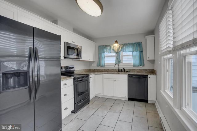 418 W SIXTH STREET, Waynesboro, PA 17268