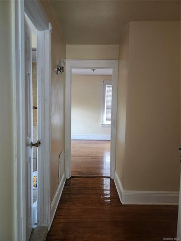647 S 6th Avenue S 2, Mount Vernon, NY 10550