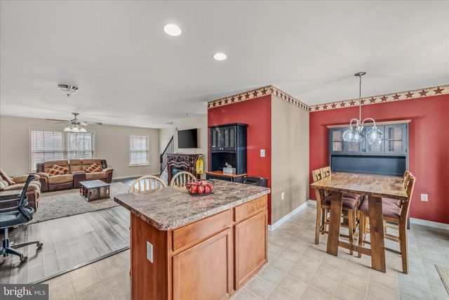 56 TEAGUE LN, Martinsburg, WV 25404