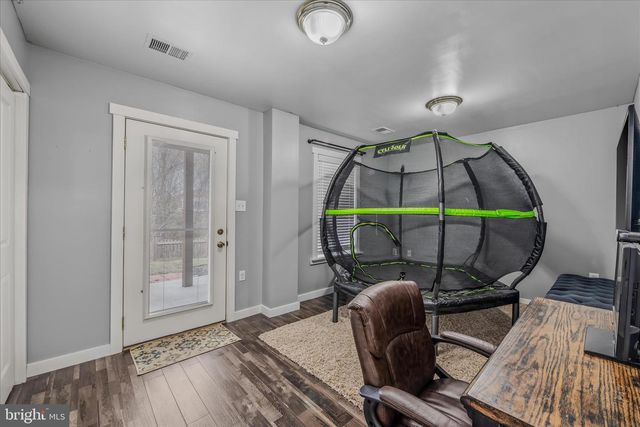 56 TEAGUE LN, Martinsburg, WV 25404