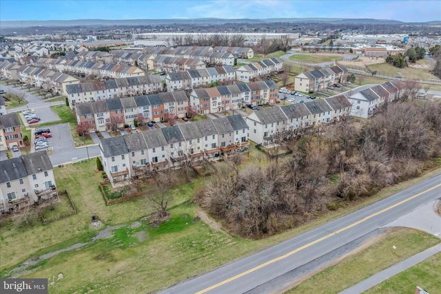 56 TEAGUE LN, Martinsburg, WV 25404