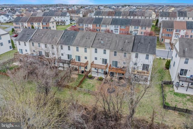 56 TEAGUE LN, Martinsburg, WV 25404