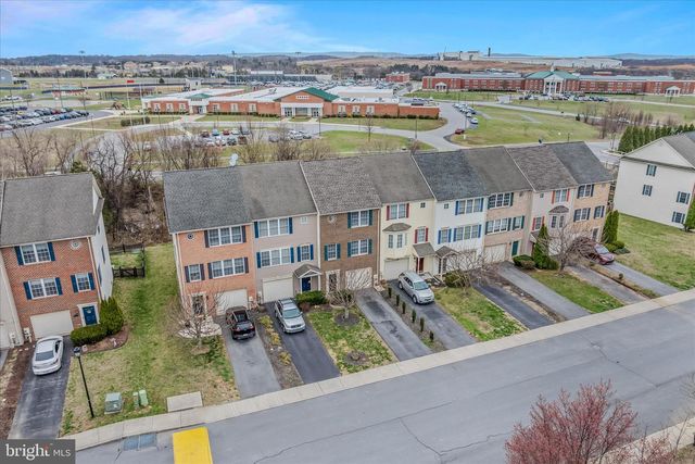 56 TEAGUE LN, Martinsburg, WV 25404