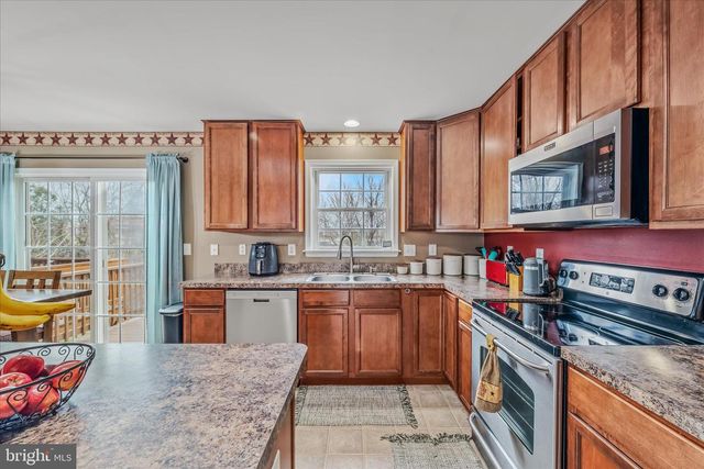 56 TEAGUE LN, Martinsburg, WV 25404