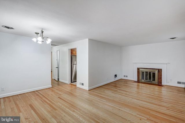 5618 7TH ST N, Arlington, VA 22205