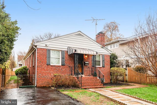 5618 7TH ST N, Arlington, VA 22205