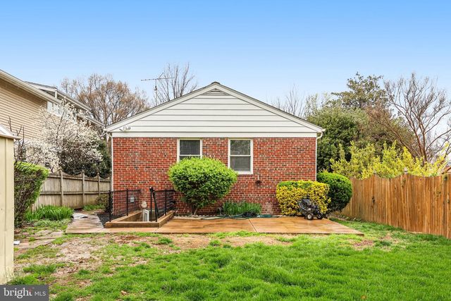 5618 7TH ST N, Arlington, VA 22205