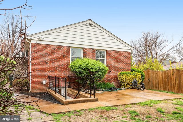 5618 7TH ST N, Arlington, VA 22205