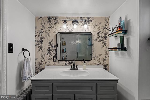 1211 TASKER ST, Philadelphia, PA 19148