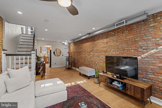 1211 TASKER ST, Philadelphia, PA 19148