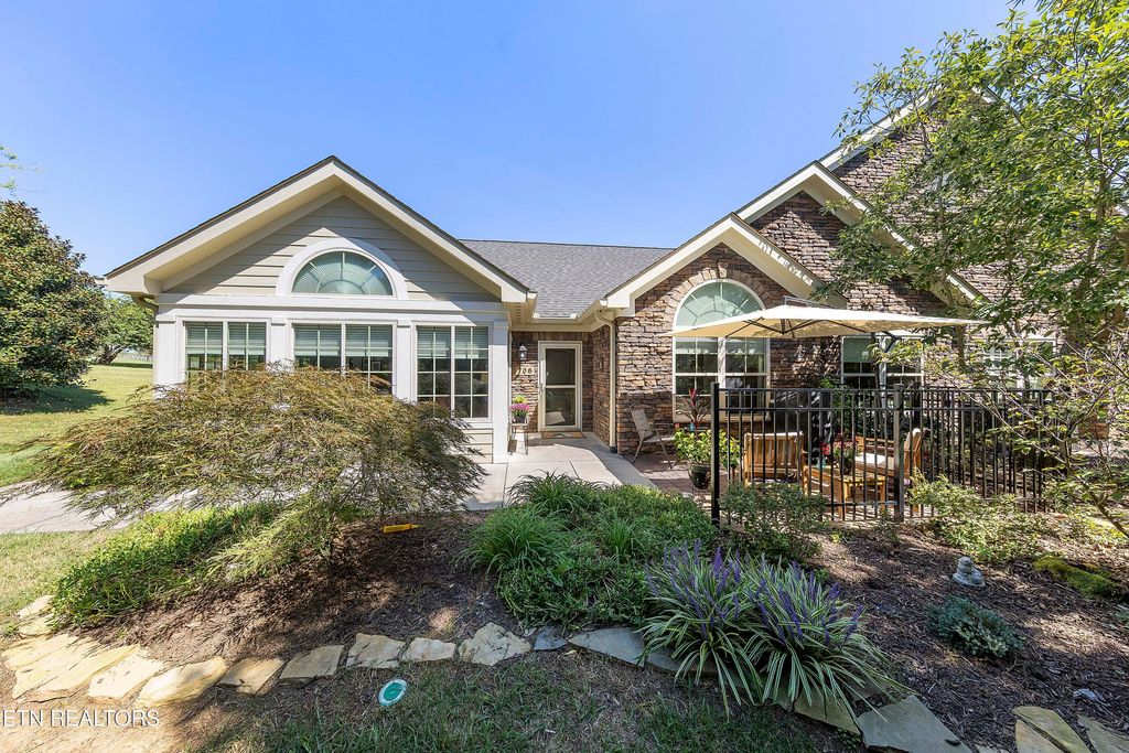 708 Pryse Farm Blvd, Knoxville, TN 37934