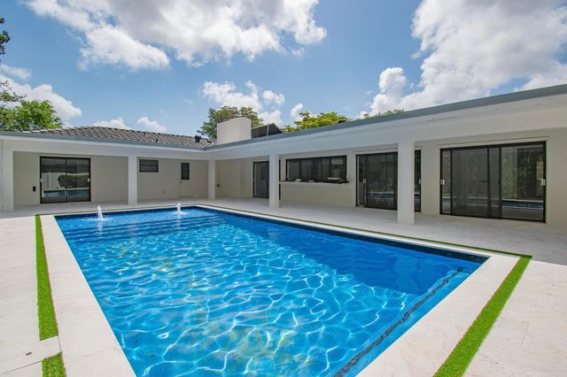 6761 S Grande Drive, Boca Raton, FL 33433