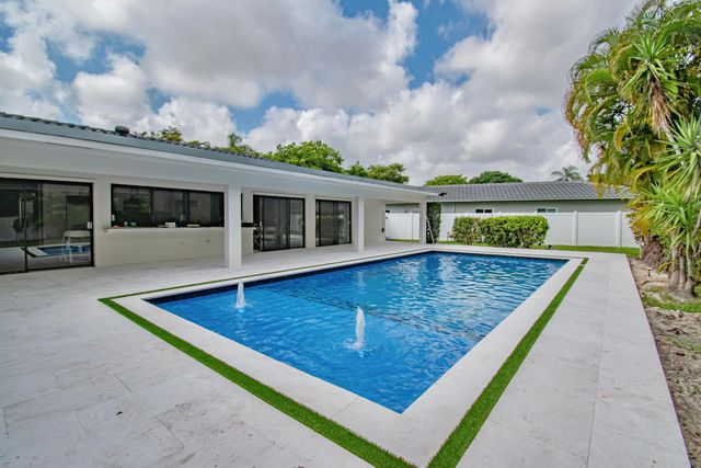 6761 S Grande Drive, Boca Raton, FL 33433