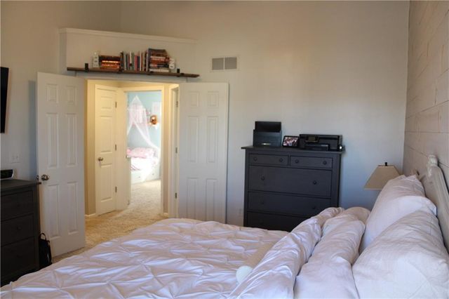 1906 161st Terrace, Basehor, KS 66007