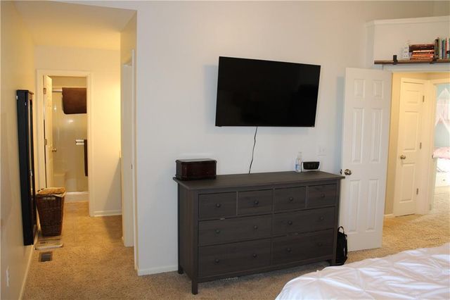 1906 161st Terrace, Basehor, KS 66007