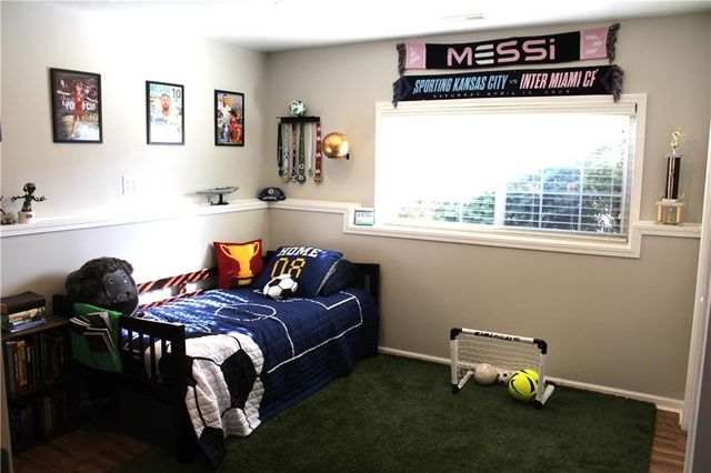 1906 161st Terrace, Basehor, KS 66007