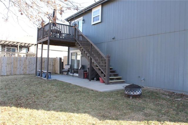 1906 161st Terrace, Basehor, KS 66007