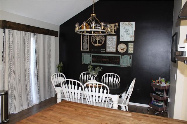 1906 161st Terrace, Basehor, KS 66007