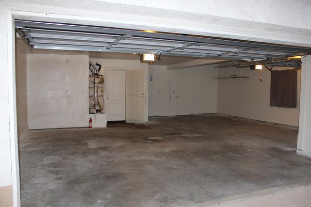 2233 E Christopher Drive, Fresno, CA 93720