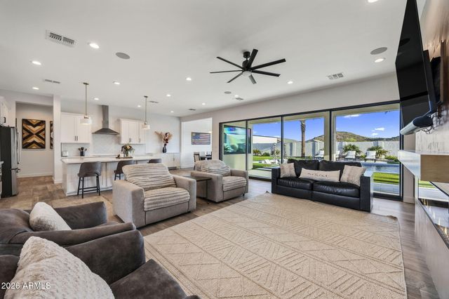 2889 W SUN BEAM Lane, Queen Creek, AZ 85144