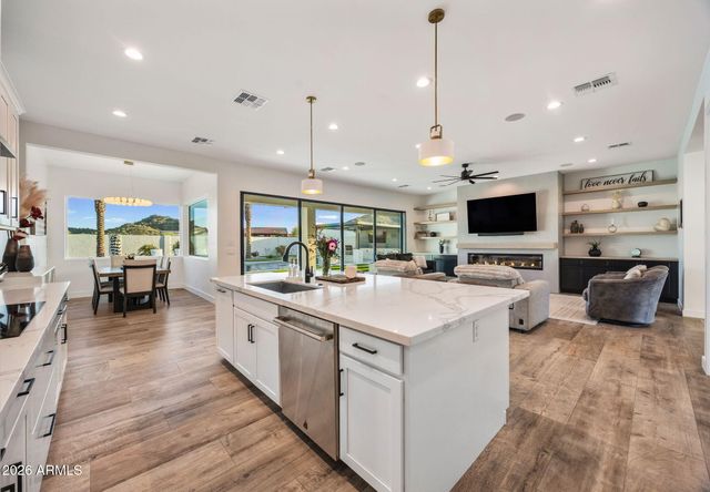 2889 W SUN BEAM Lane, Queen Creek, AZ 85144