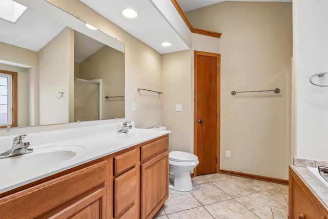 511 Mallard Pointe Drive NW, Bondurant, IA 50035