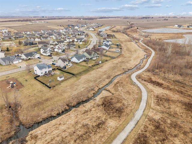 511 Mallard Pointe Drive NW, Bondurant, IA 50035