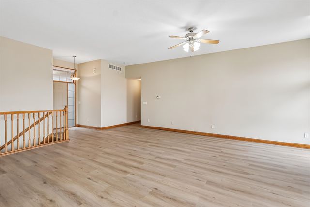 511 Mallard Pointe Drive NW, Bondurant, IA 50035