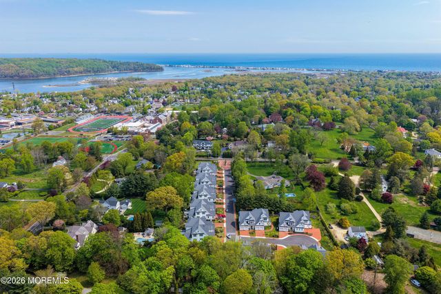 13 Bingham Court, Rumson, NJ 07760