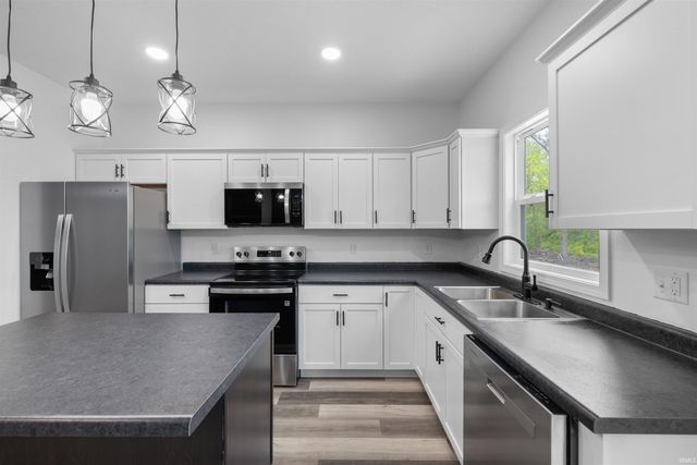 2611 Sheridan Road, Fort Wayne, IN 46803
