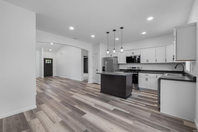 2611 Sheridan Road, Fort Wayne, IN 46803