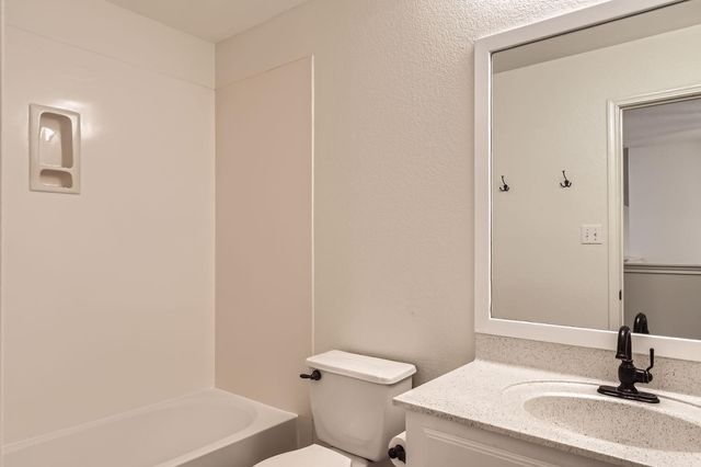 65 White Magnolia CIR 55, Lakeway, TX 78734