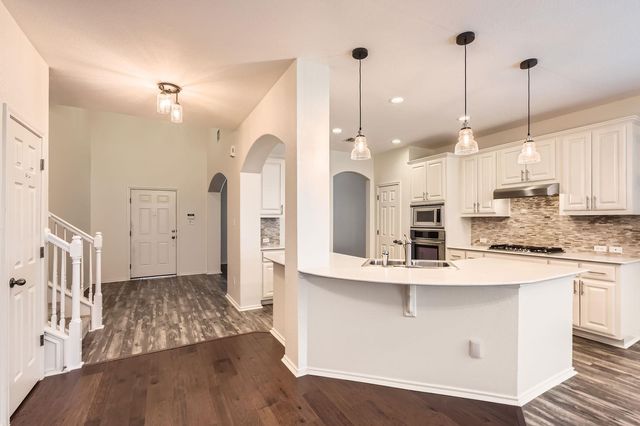 65 White Magnolia CIR 55, Lakeway, TX 78734