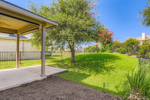 65 White Magnolia CIR 55, Lakeway, TX 78734