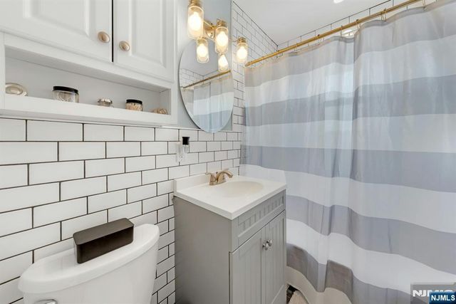 55 Schuyler Avenue 9, North Arlington, NJ 07031