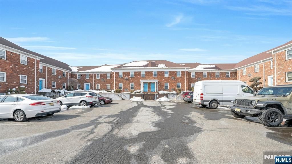 55 Schuyler Avenue 9, North Arlington, NJ 07031