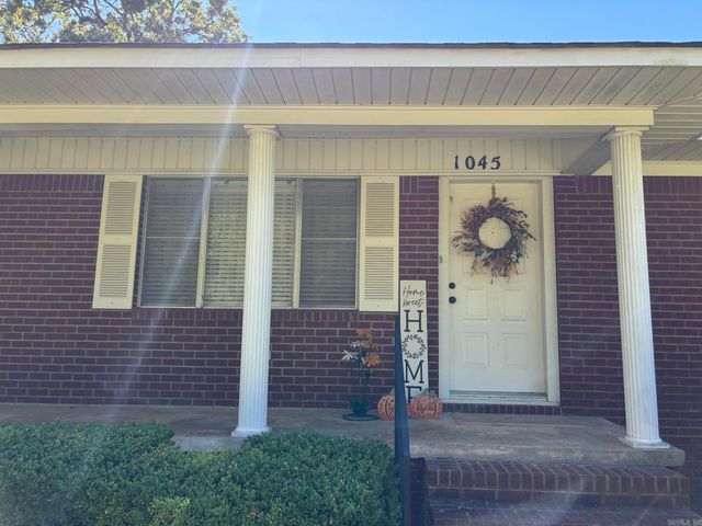1045 Woodlawn, Camden, AR 71701