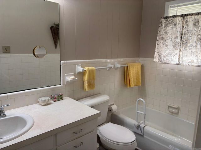 1045 Woodlawn, Camden, AR 71701