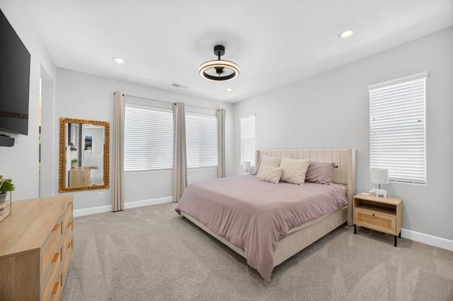 8330 Claret St, Roseville, CA 95747