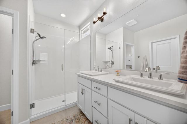8330 Claret St, Roseville, CA 95747