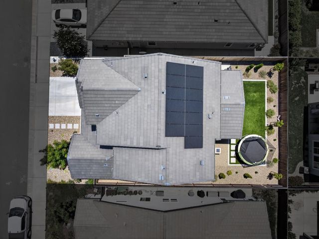 8330 Claret St, Roseville, CA 95747