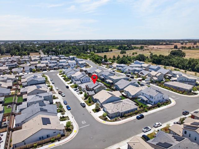 8330 Claret St, Roseville, CA 95747