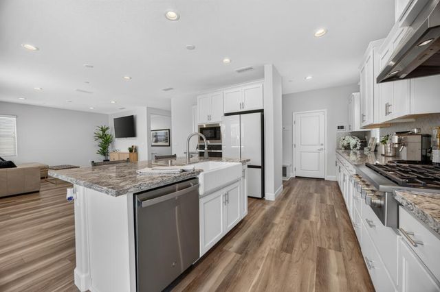 8330 Claret St, Roseville, CA 95747