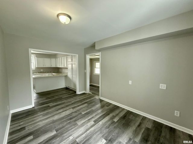 2015 N 19TH Street, Springfield, IL 62702