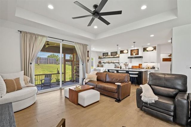 6141 N Chelsea Avenue, Kansas City, MO 64119
